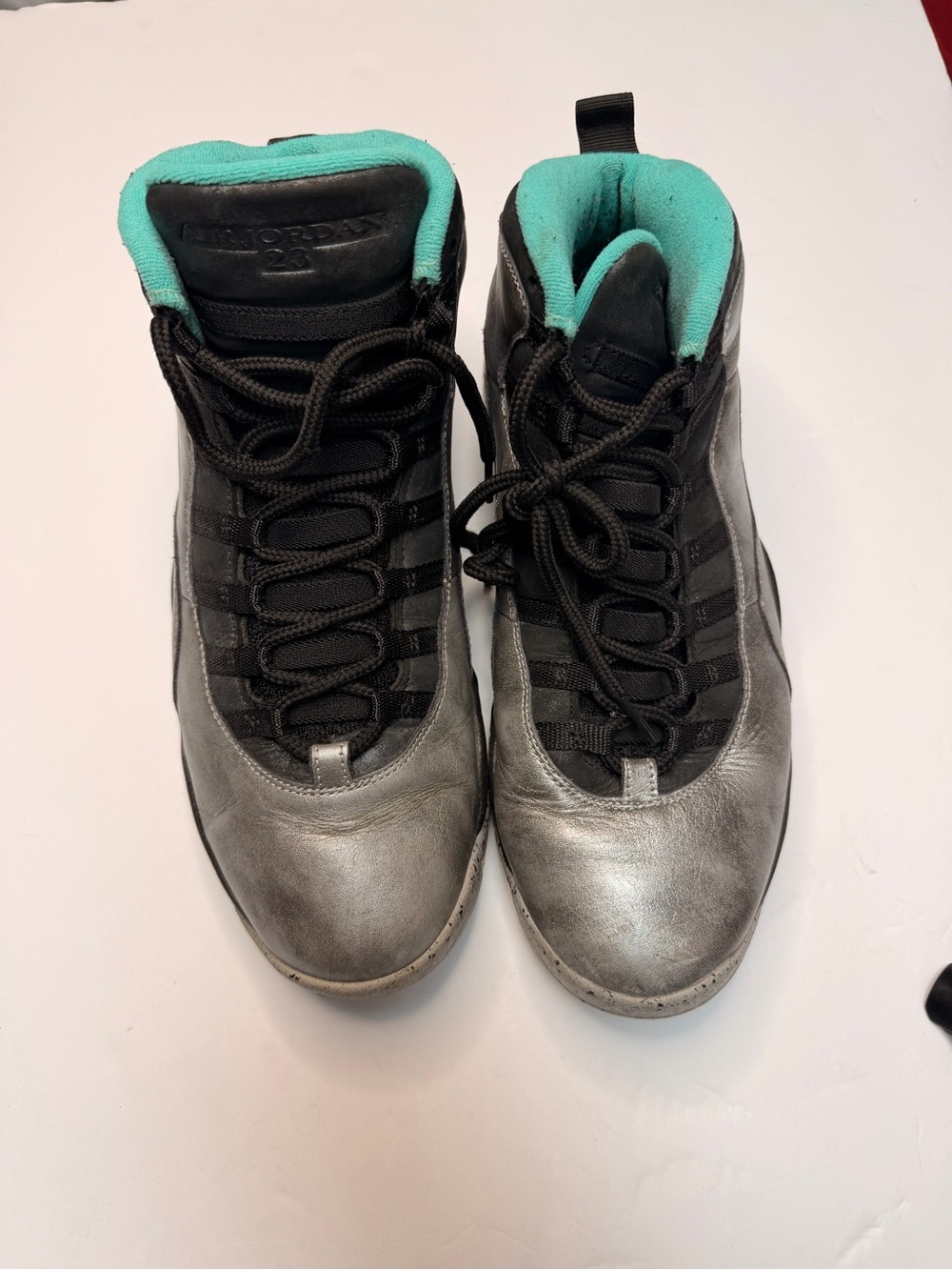 Jordan Teal Inner Lining with White Size Label